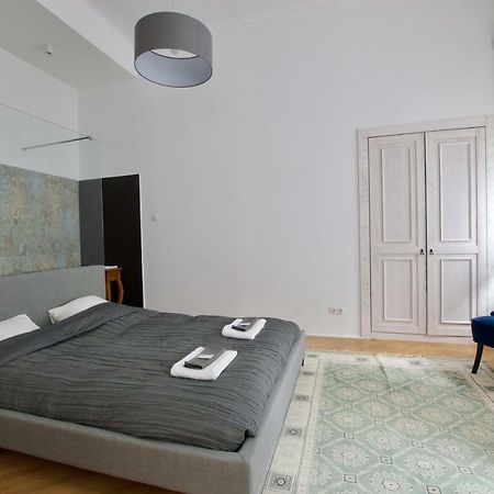 Luxury Apartment By Hi5 - Oktober 6 Street Budapesta Exterior foto